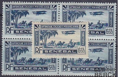 http://www.philatelie-berck.com/1868-thickbox/senegal-n-pa-7-caravane-bloc-de-4-sur-fond-bleu.jpg