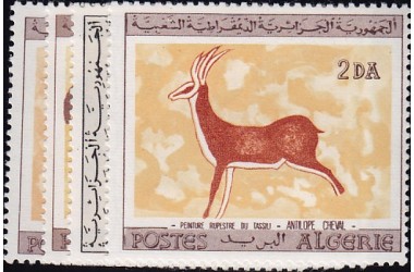 http://www.philatelie-berck.com/342-thickbox/algerie-n437-440-peintures-rupestres-du-tassili-au-sahara.jpg