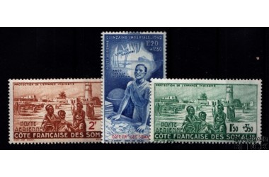 http://www.philatelie-berck.com/4518-thickbox/cote-des-somalis-n-pa-8-10-pequi-enfance-et-quinzaine-imperiale.jpg