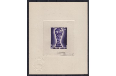 http://www.philatelie-berck.com/8287-thickbox/gabon-npa-206-208-coupe-du-monde-de-football-78-3-epreuves-d-artiste.jpg